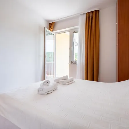 Appartement Ruza *